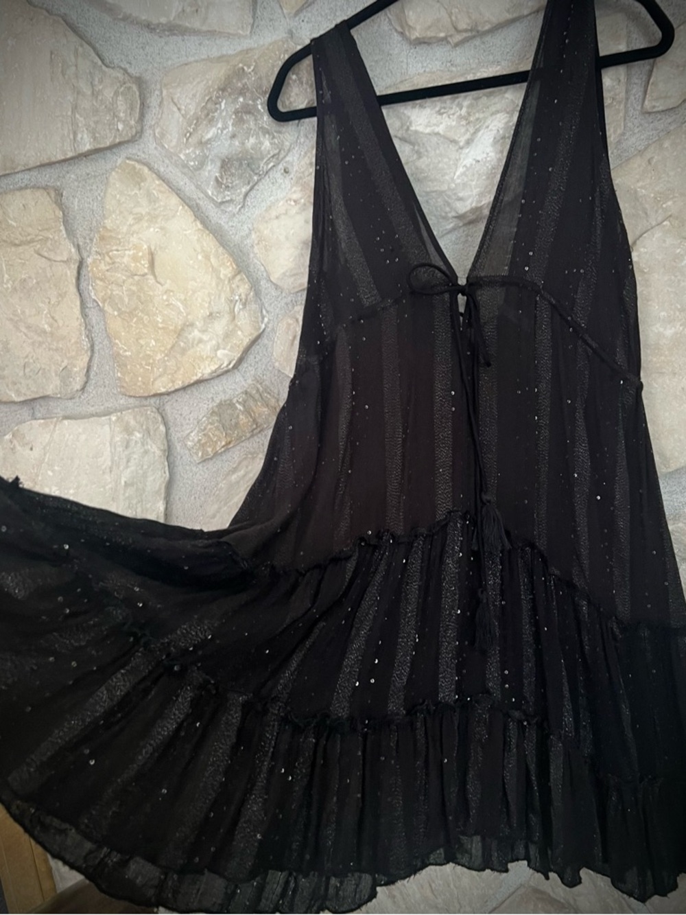 Raviya Black Ruffled Shimmer Swim Cover-up NWT Size L